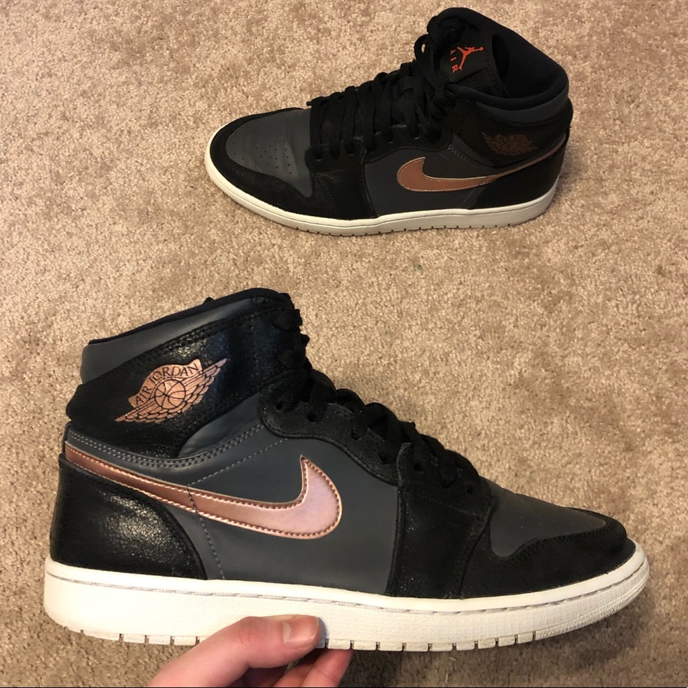 Nike Air Jordan 1 Retro Bronze Gray Black Sz 10.5